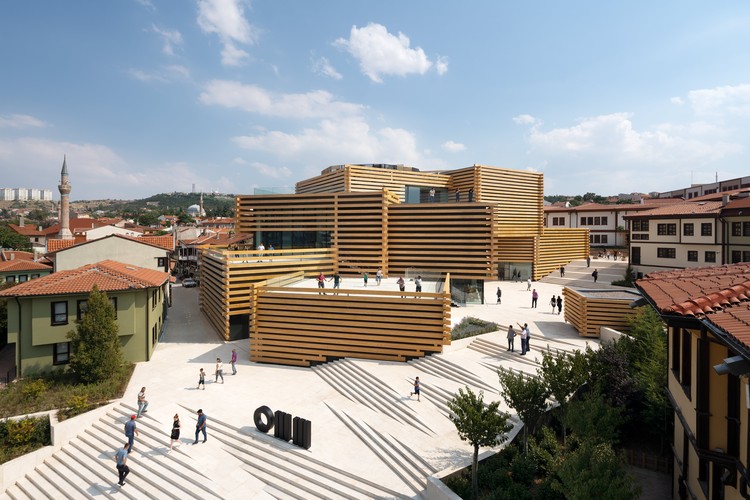 1)_OMM_by_Kengo_Kuma_and_Associates